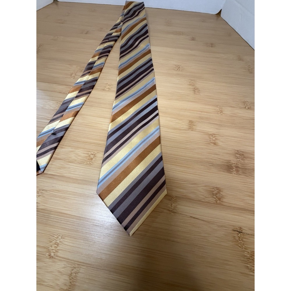 Geoffrey Beene 100% Silk Tie Metallic Gold Stripes 61x3.25" Academia Necktie - Picture 6 of 12